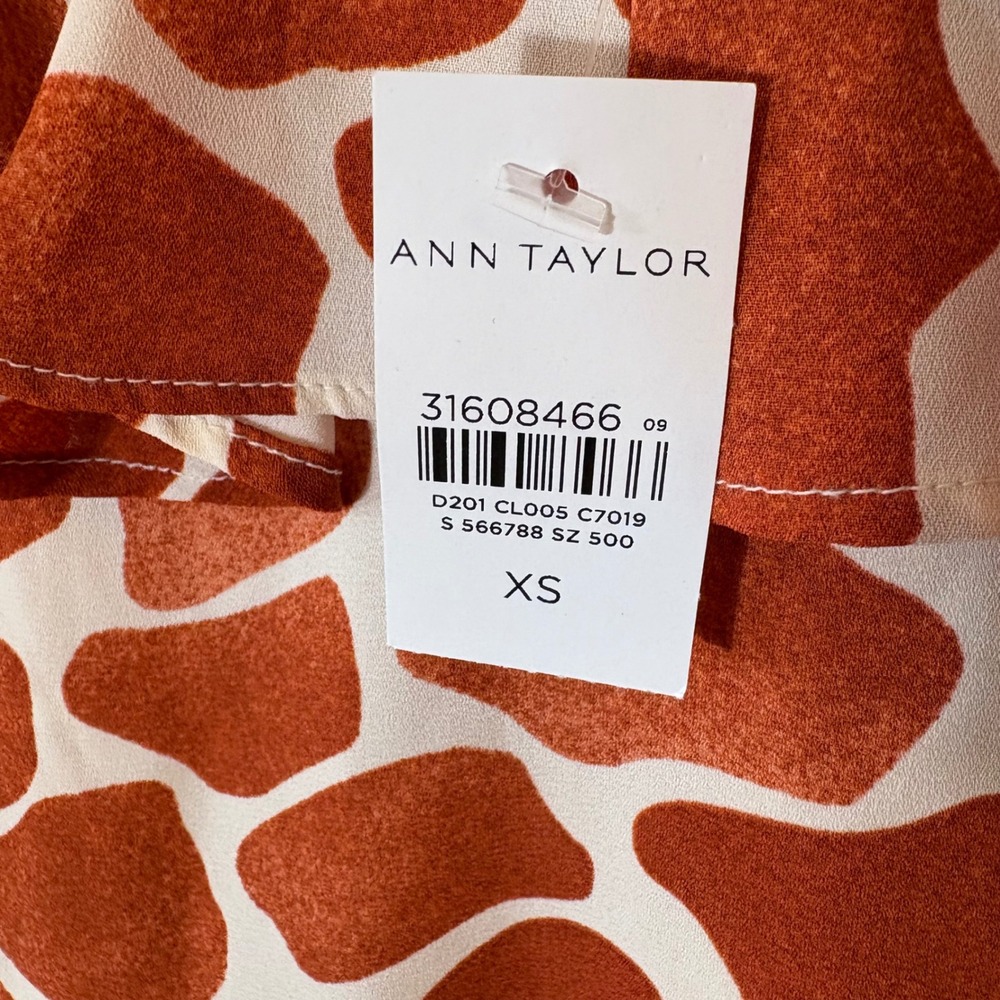 Ann Taylor Giraffe Print Ruffle Neck Shell Blouse Size XS NWT - Picture 6 of 9